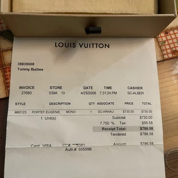 šLouis Vuitton Menās Black Sport Wallet. - Picture 9 of 11